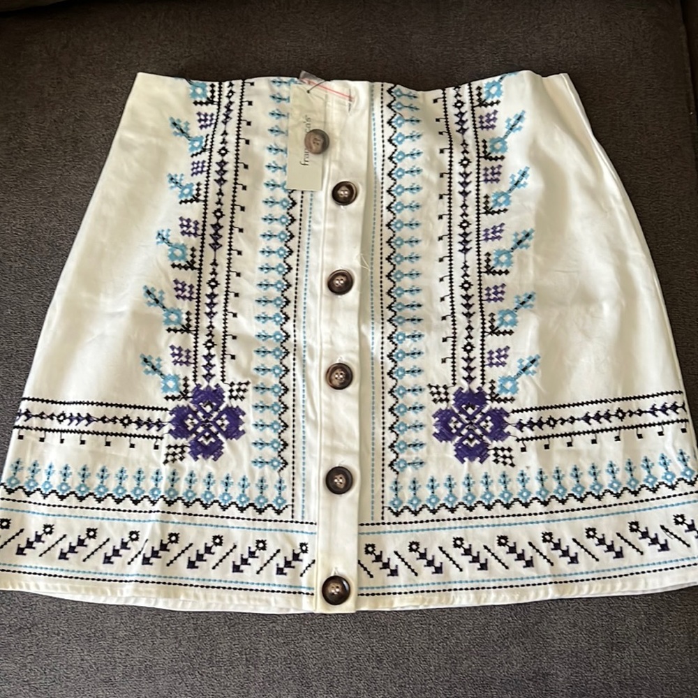 NWT Francesca’s skirt